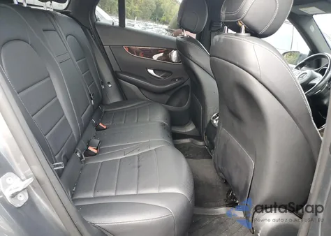 2017 Mercedes-Benz Glc 300 4Matic z USA, uszkodzony, nr VIN WDC0G4KB4HF234209